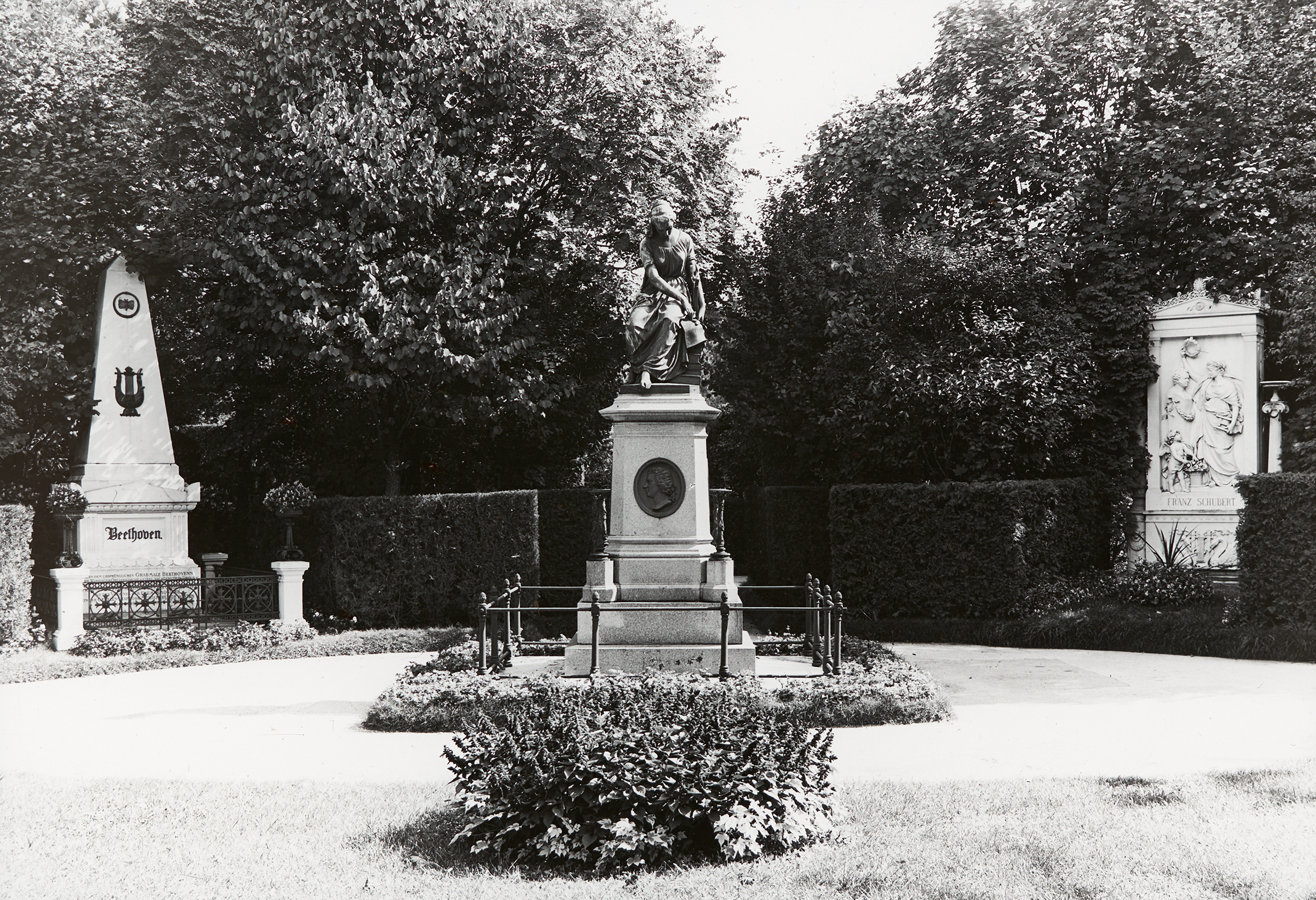 Gräber von Schubert und Beethoven (Glasdia)